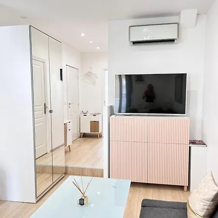 1 Bedroom Flat With Balcony Center Croisette 6ppl Apartment